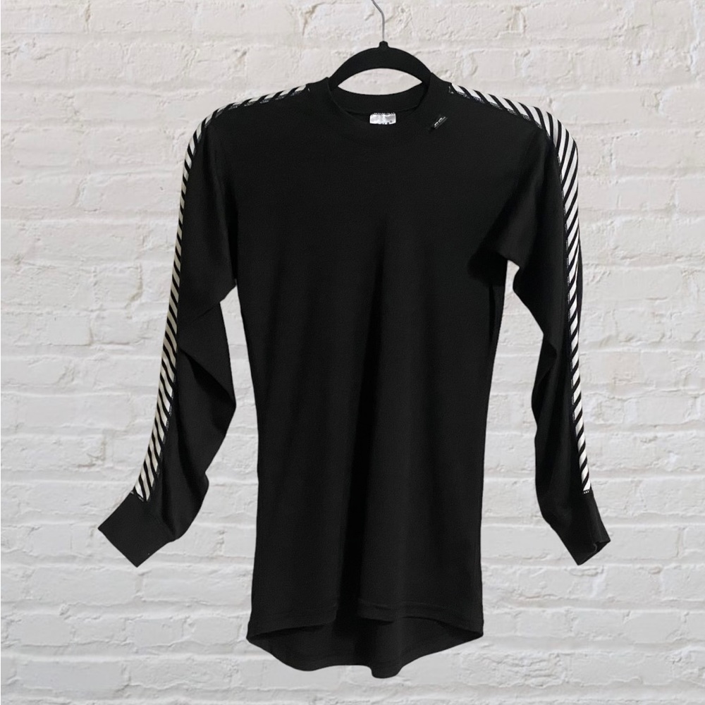 117. HELLY HANSEN Long Sleeve Athletic Top - Size Small